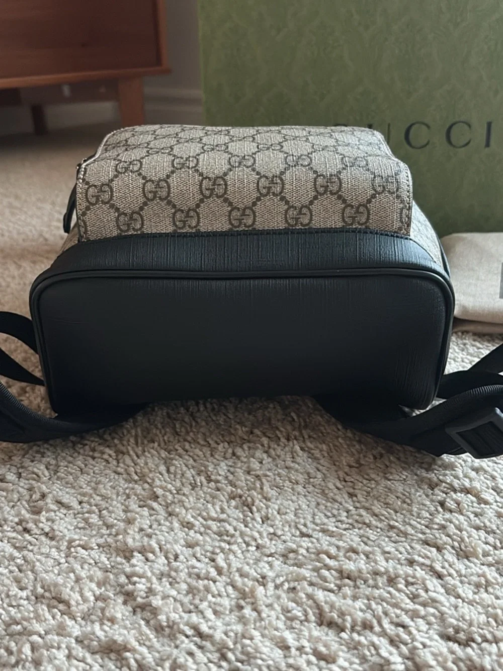 Gucci compact mini